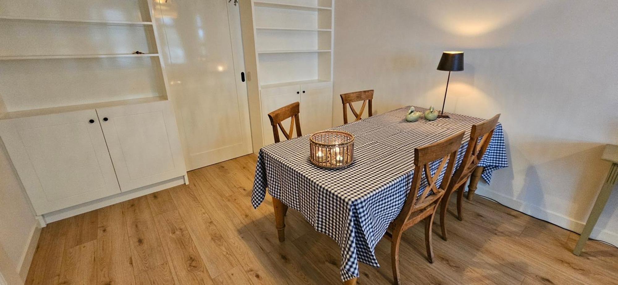 Center, Nearby Vondelpark Apartment *