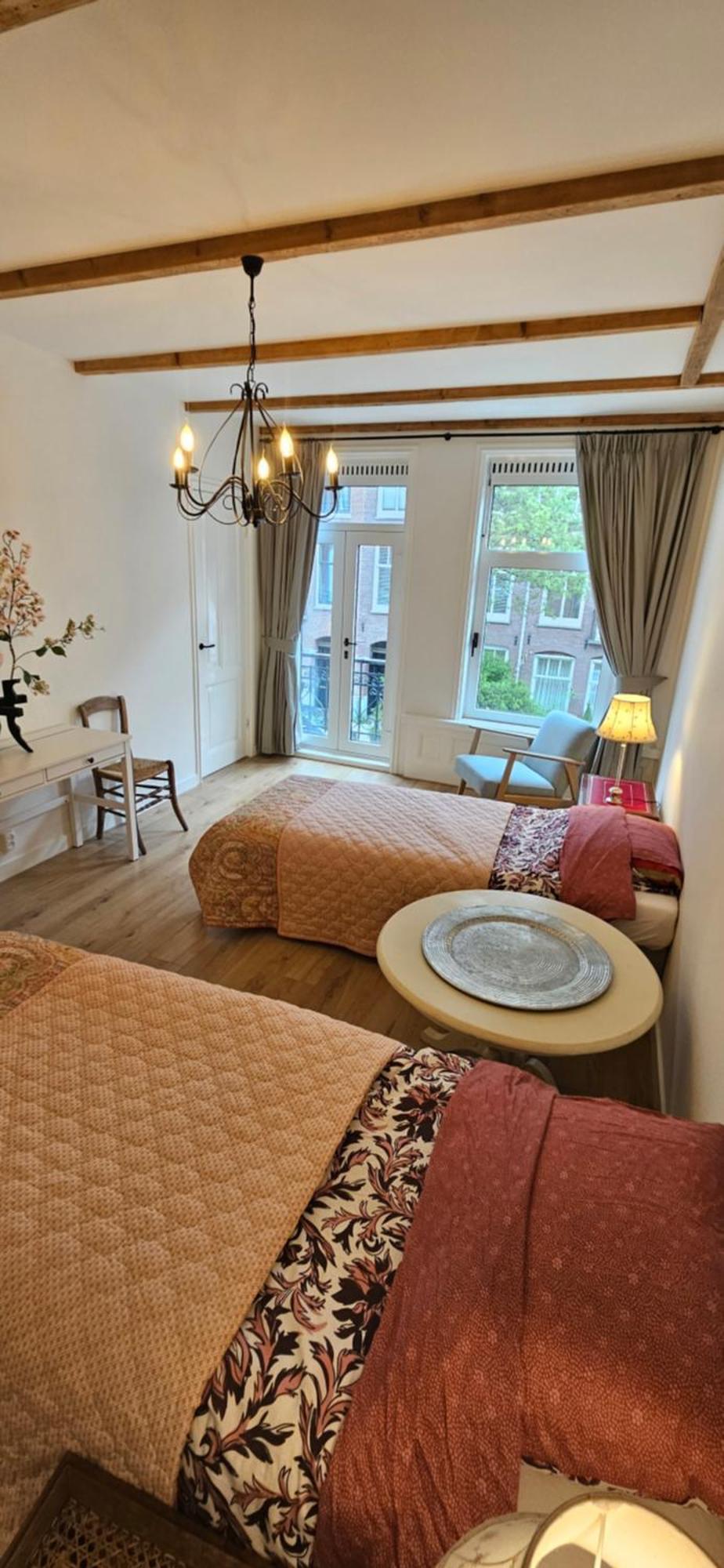 Apartment Center, Nearby Vondelpark *